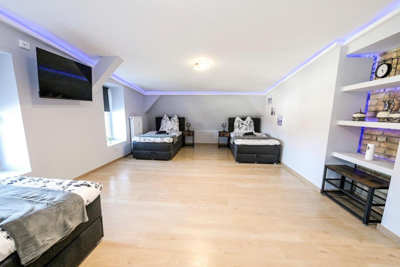 Happy -Apartments Magdeburg Bagian luar foto